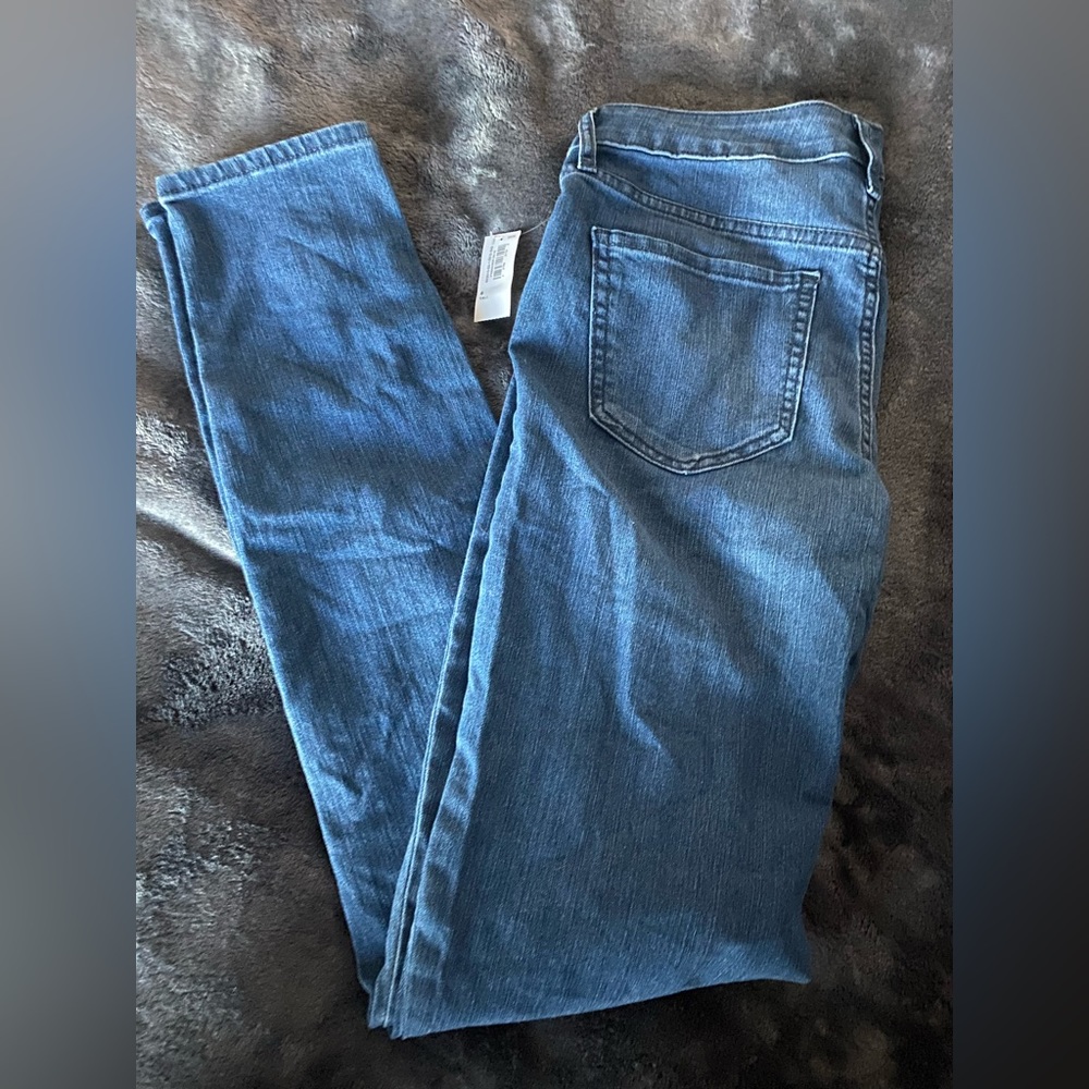 Old navy size 6 super skinny tall jeans